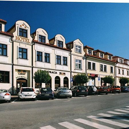 Hotel Vis A Vis Łańcut Buitenkant foto